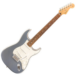 FENDER PLAYER STRATOCASTER...