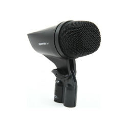 AKG  P-2