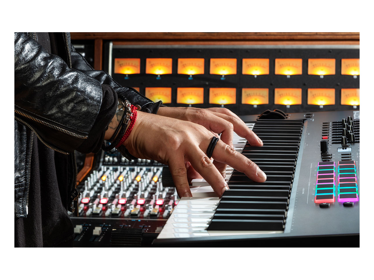 M-AUDIO Oxygen Pro 61+ KORG ソフトケース付き M-AUDIO Oxygen Pro 61+ KORG ソフトケース付き M-Audio Oxygen