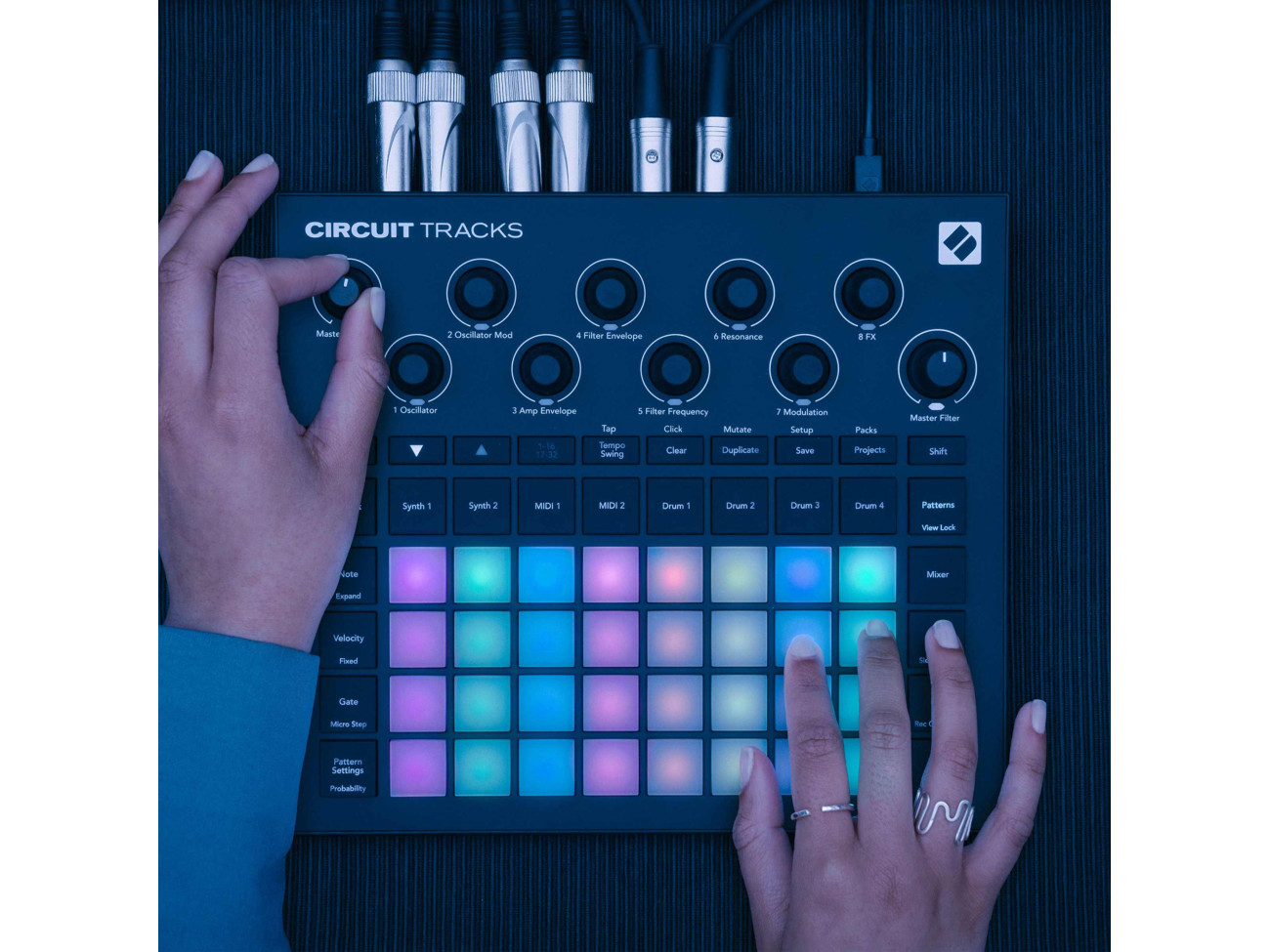 NOVATION CIRCUIT TRACKS - GROOVEBOX - Riff.net.pl