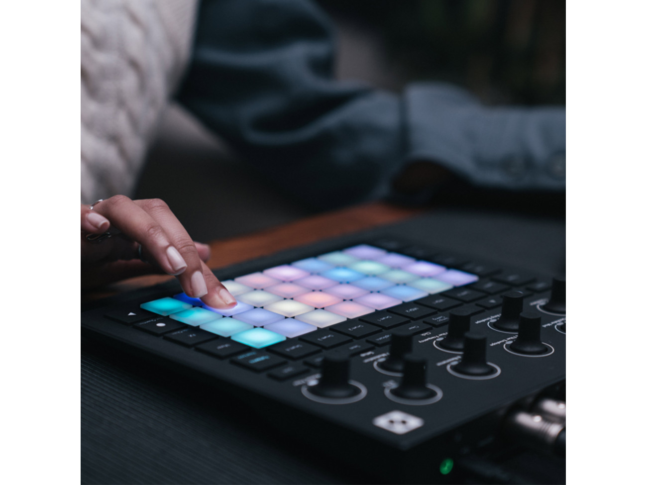 Novation Circuit Tracks・32GBカード付き Novation Circuit Tracks