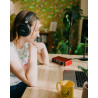 FOCUSRITE SCARLETT 2i2 4th Gen + KRK ROKIT 5 G5 + AKCESORIA