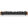 Behringer POLY D - syntezator analogowy