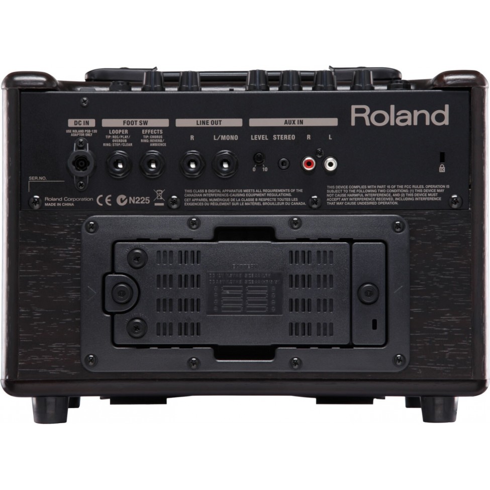 ROLAND AC-33RW