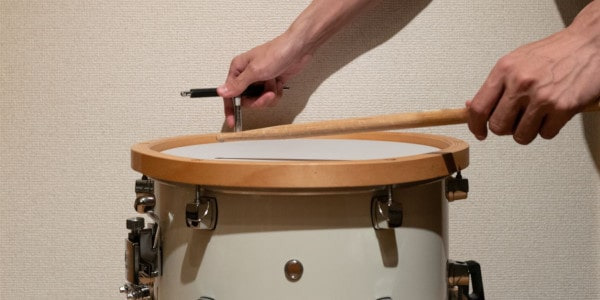 Wszystko, co musisz wiedzieć o strojeniu perkusji